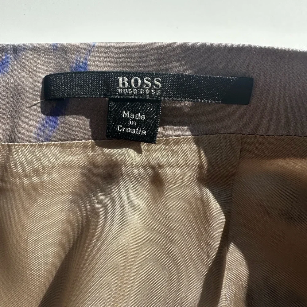 BOSS Satin Layered Blue and Greige Floral Pencil Skirt, 0